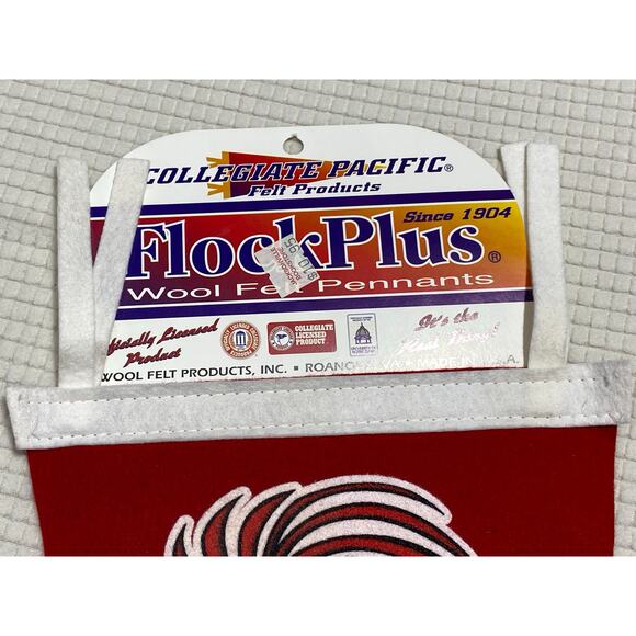 VINTAGE 90's JACKSONVILLE STATE UNIVERSITY GAMECOCKS FELT PENNANT 28" - Picture 7 of 8